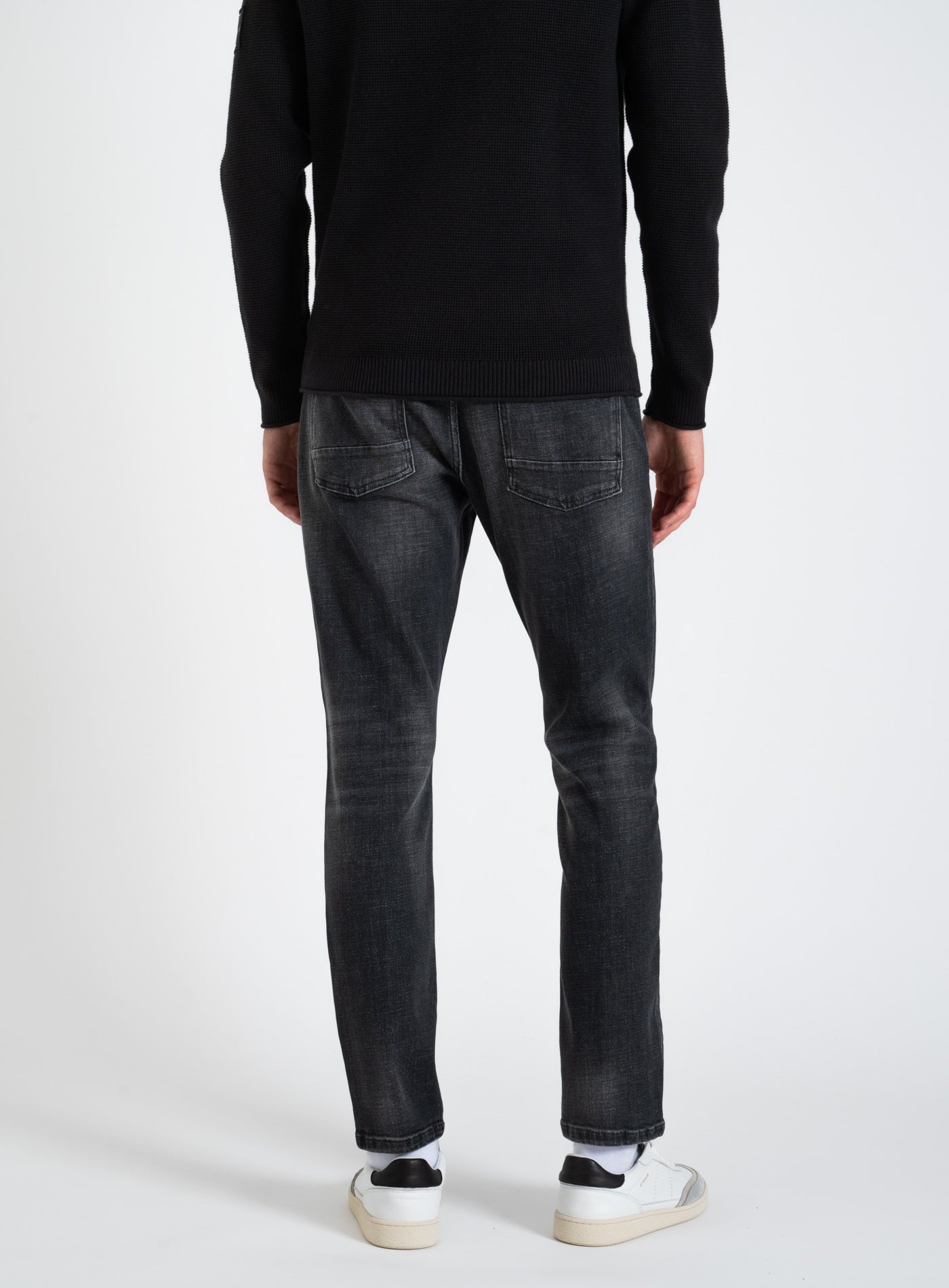 9-U2 SLIM FIT GGM09720