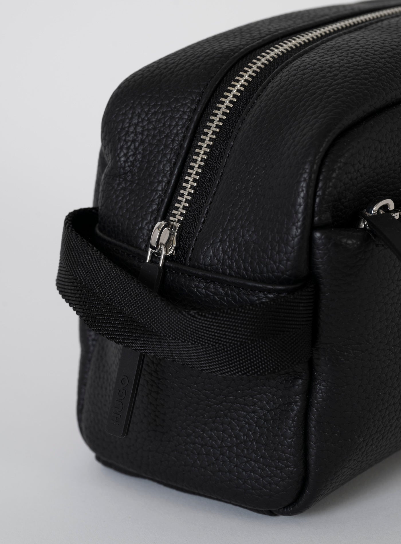 251-ETHON 2.0HI_WASHBAG 5686