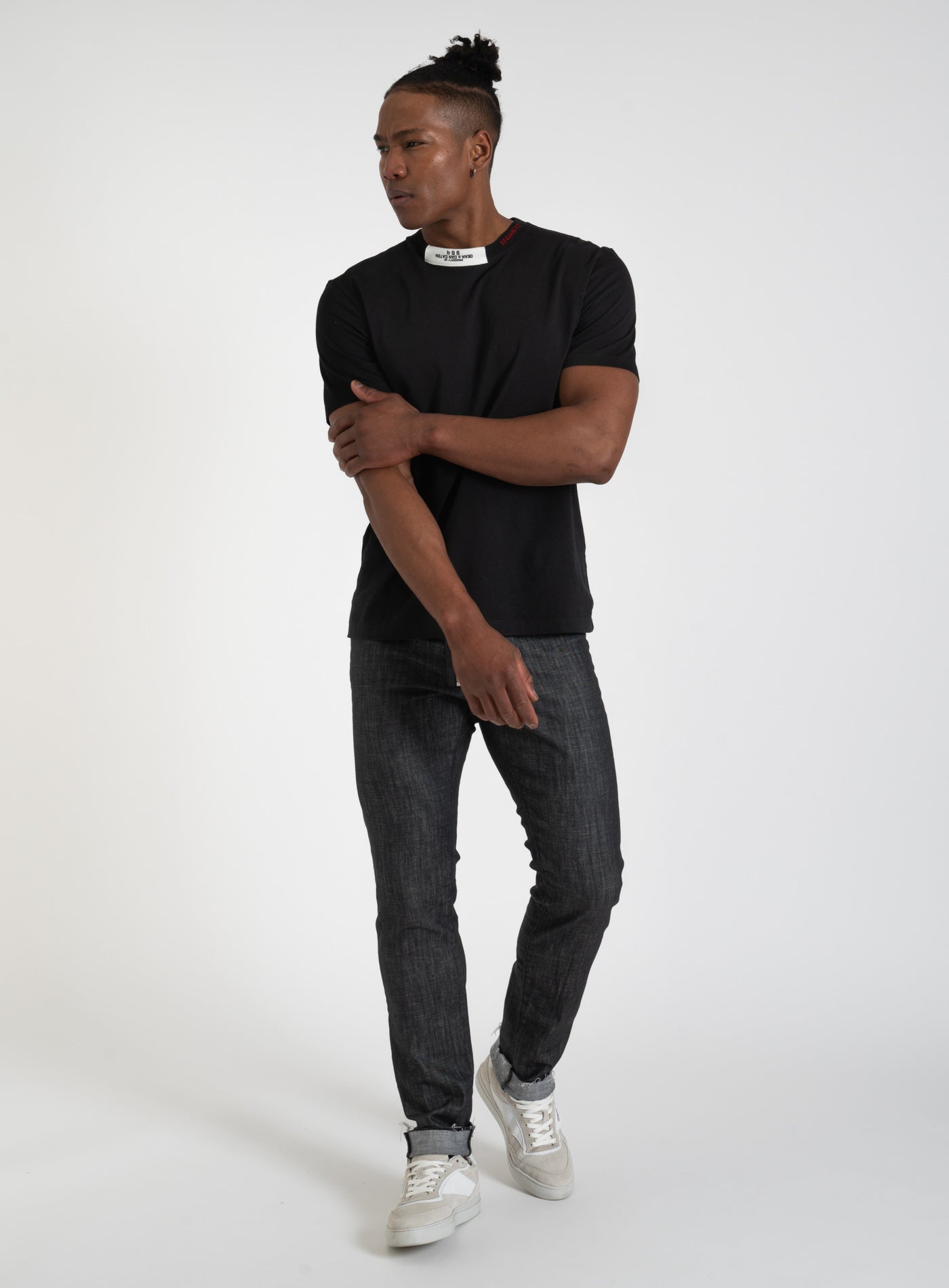251-COOL GUY S71LB1566