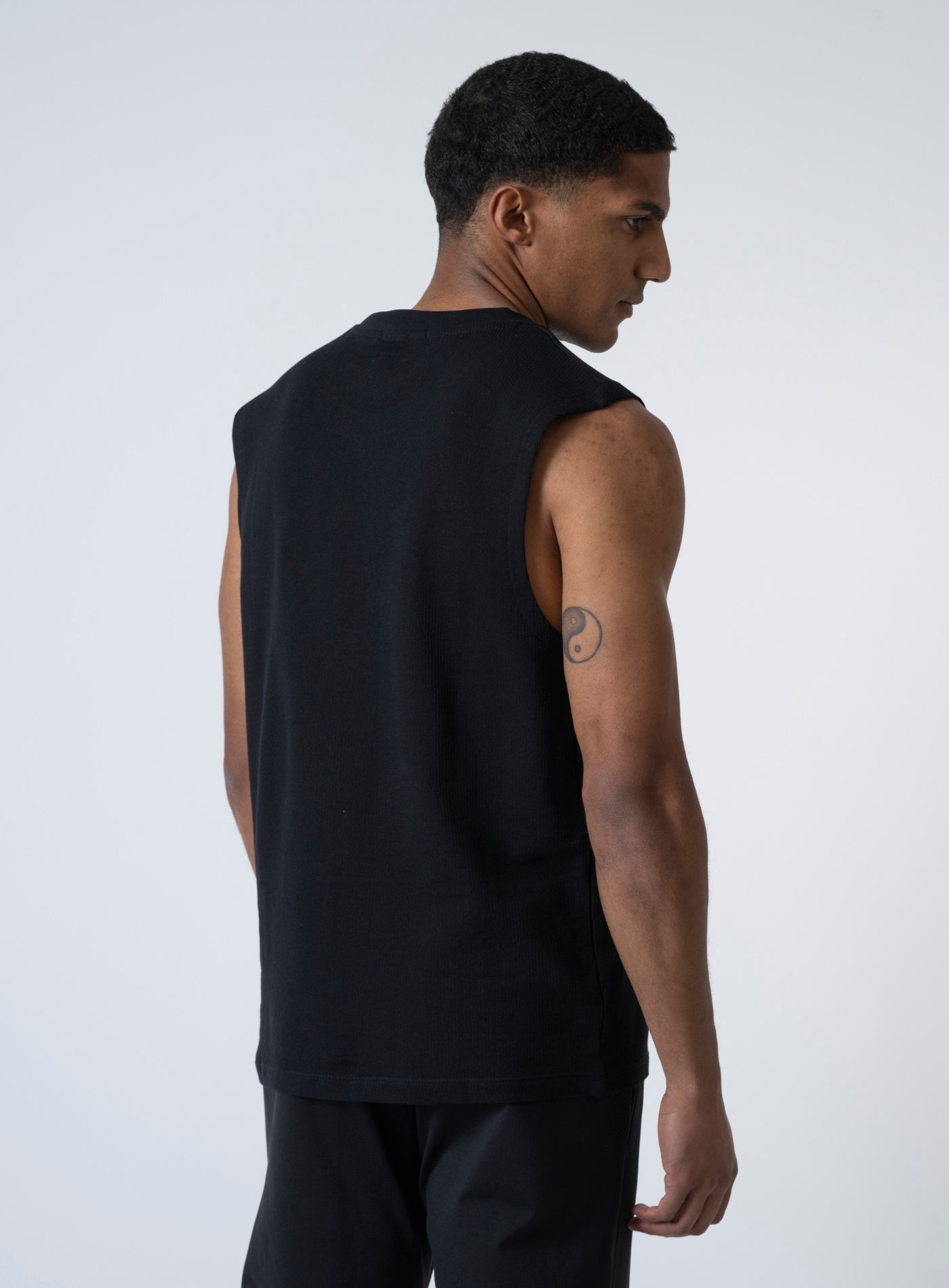 251-JORHYDRA SLEEVELESS 12277254