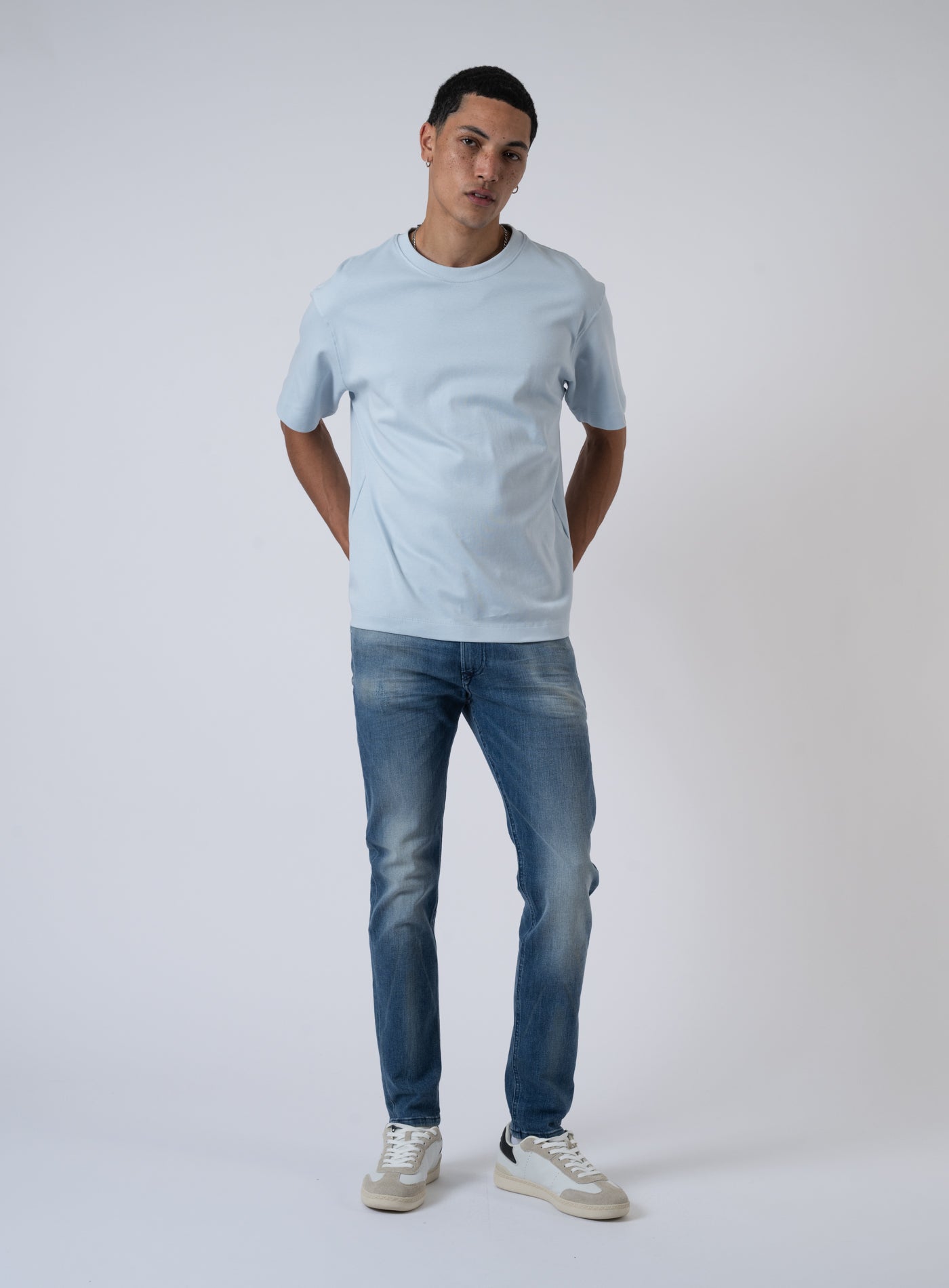 252-URBAN EDGE TEE 12254412