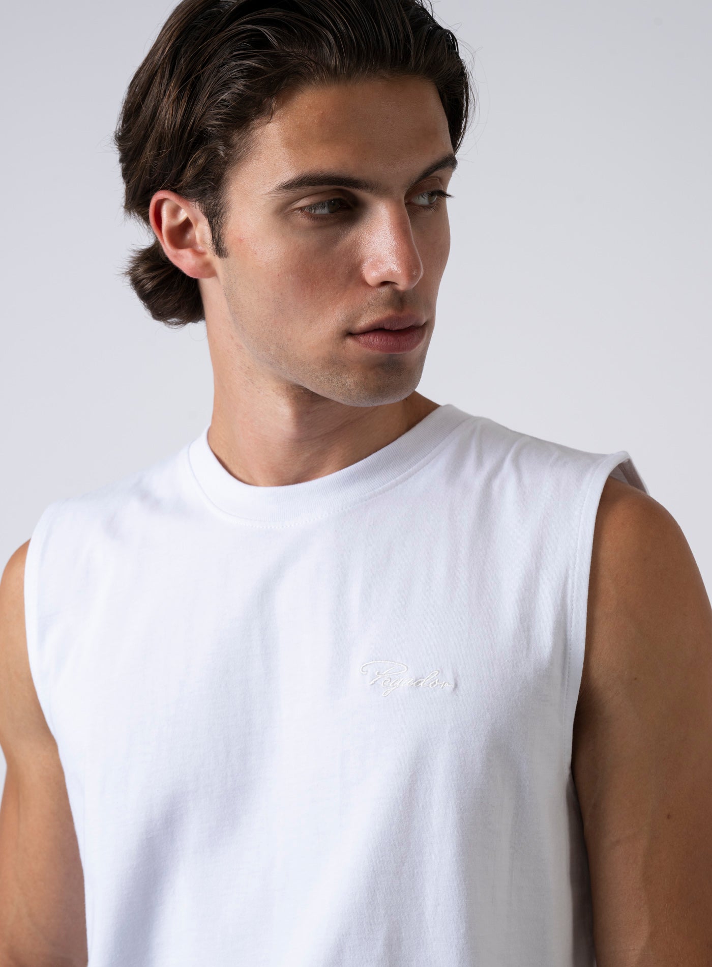 252-PGDR-5087 SIGNAR SLEEVELESS TEE