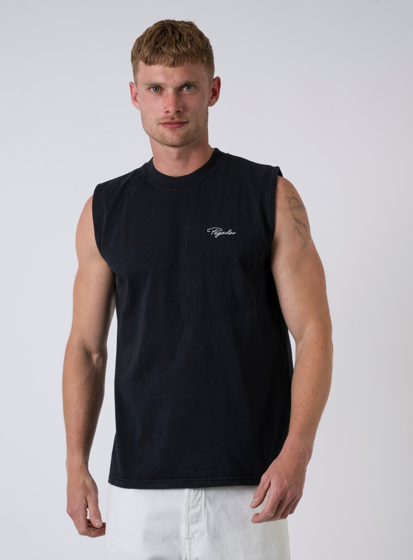 252-PGDR-5087 SIGNAR SLEEVELESS TEE