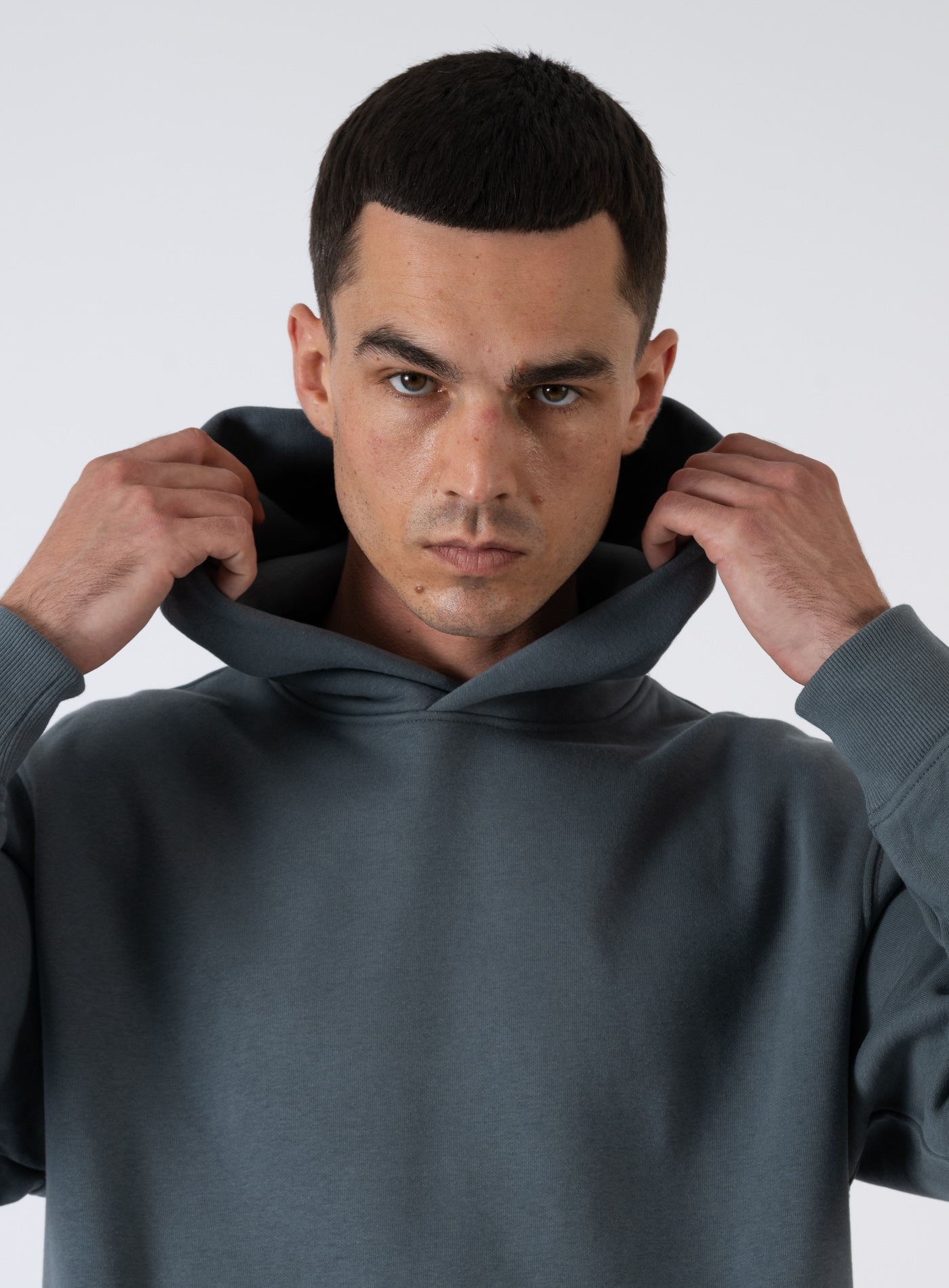 252-URBAN EDGE HOOD 12259944