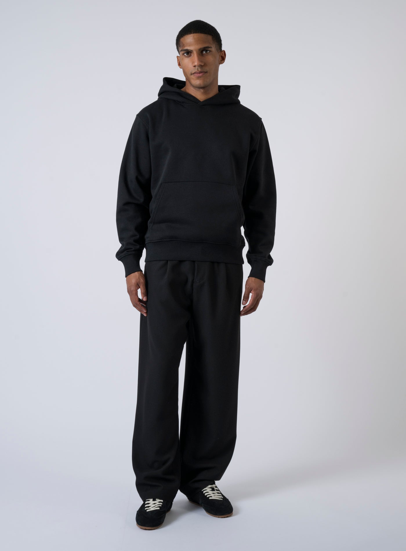 252-URBAN EDGE HOOD 12259944
