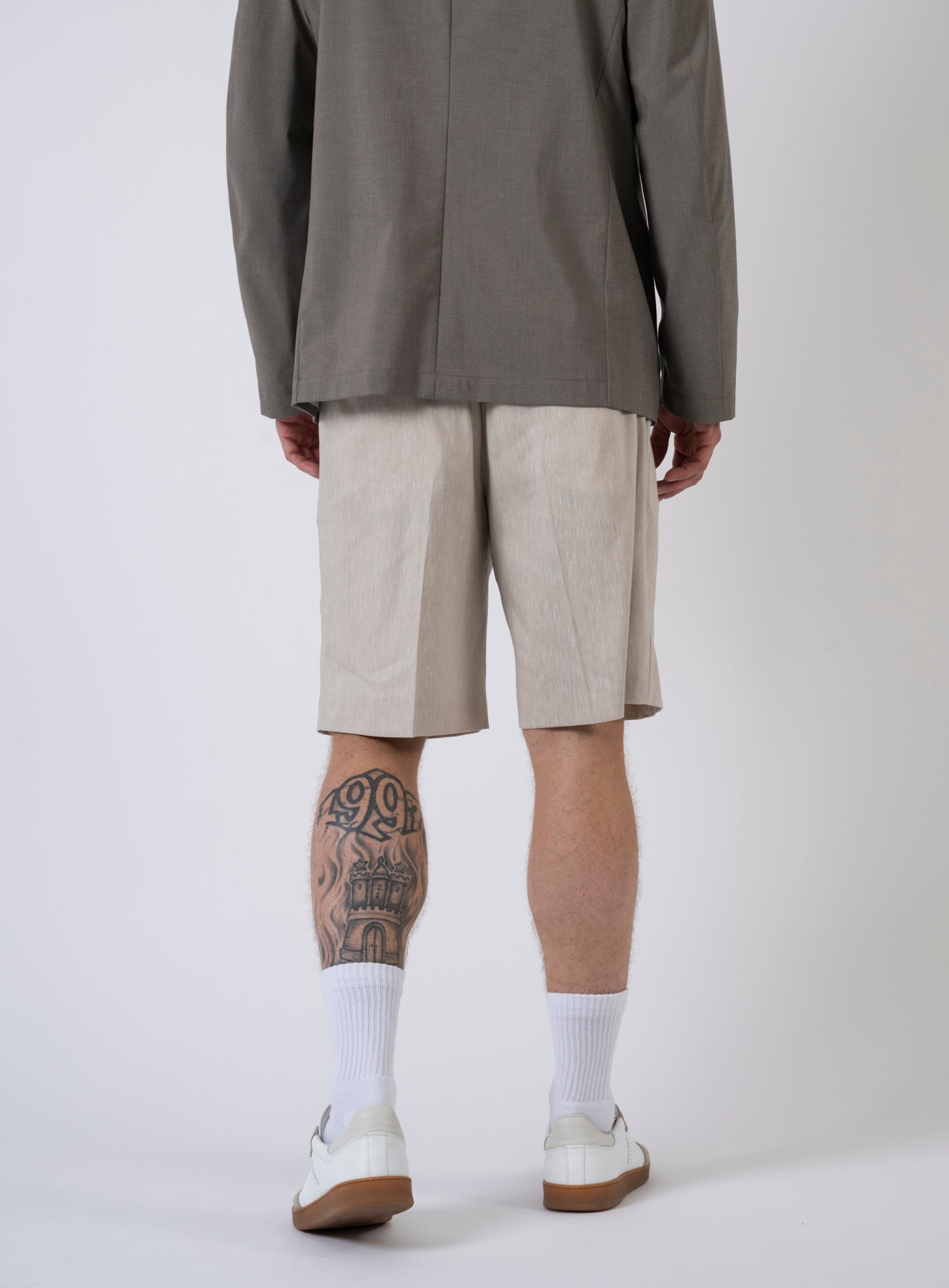 251-211547 UNICO SE SHORT