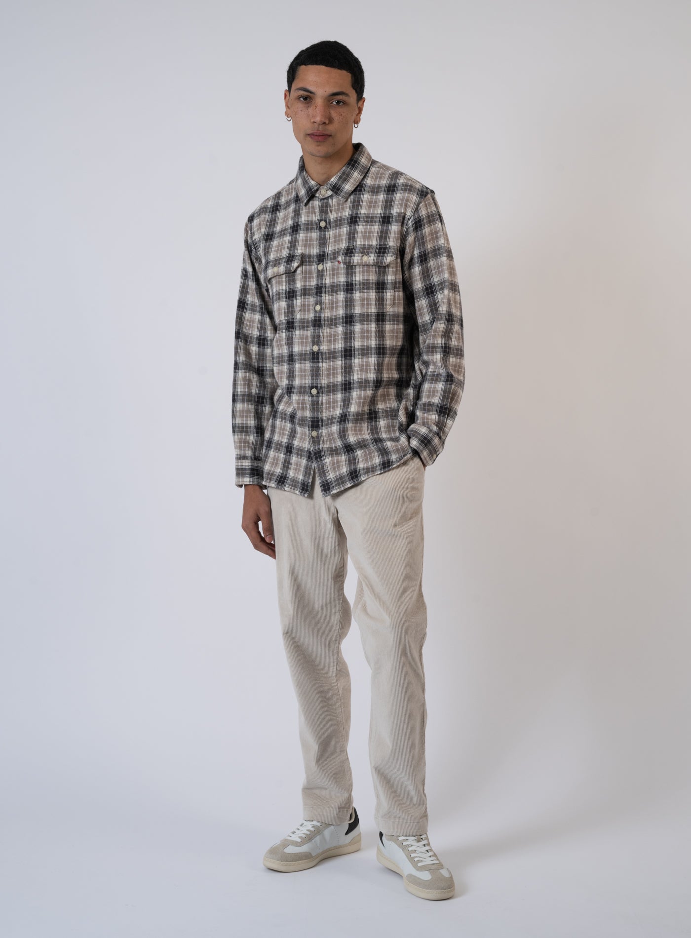 252-19573 JACKSON WORKER