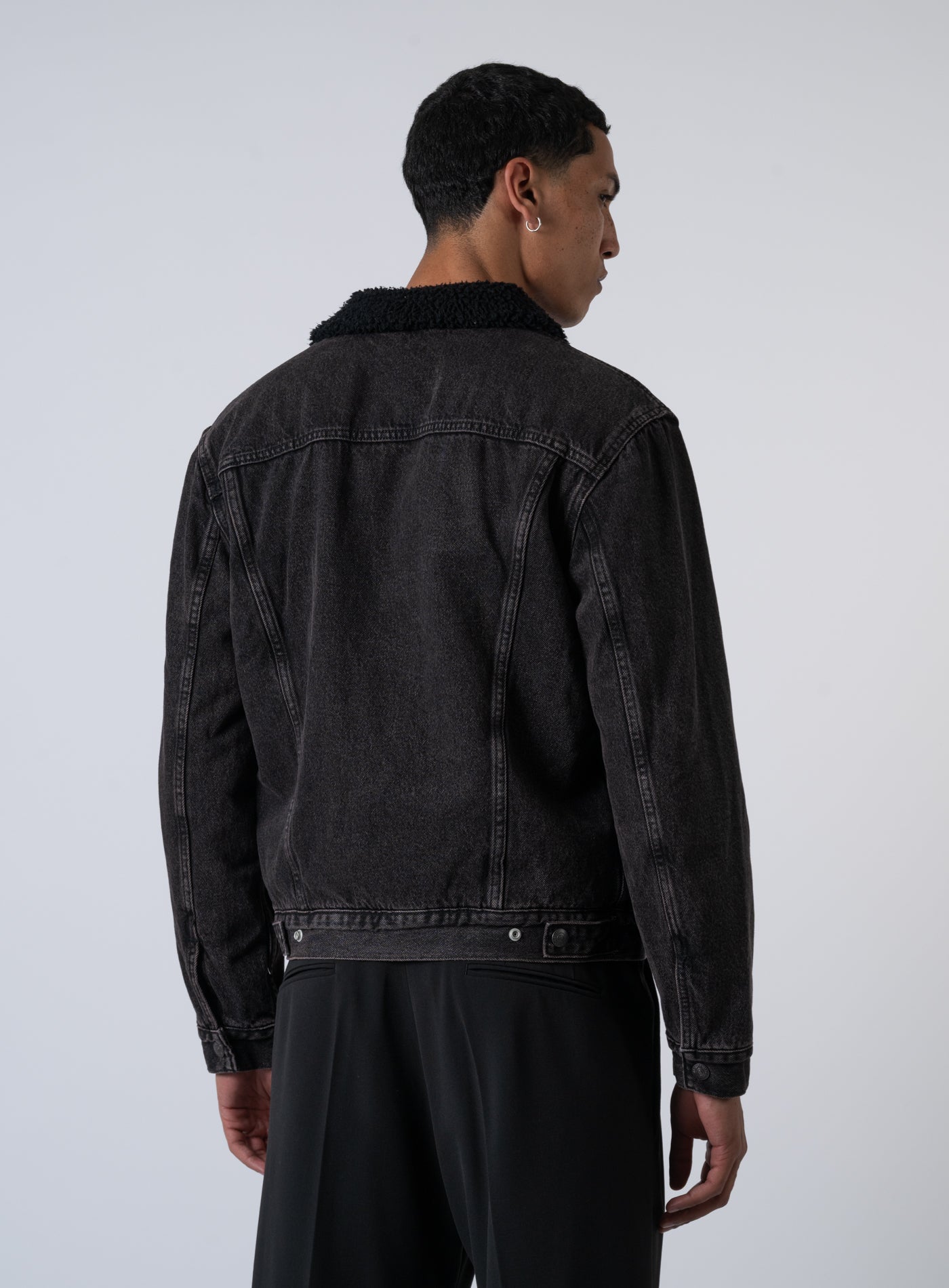 252-16365 TYPE 3 SHERPA TRUCKER