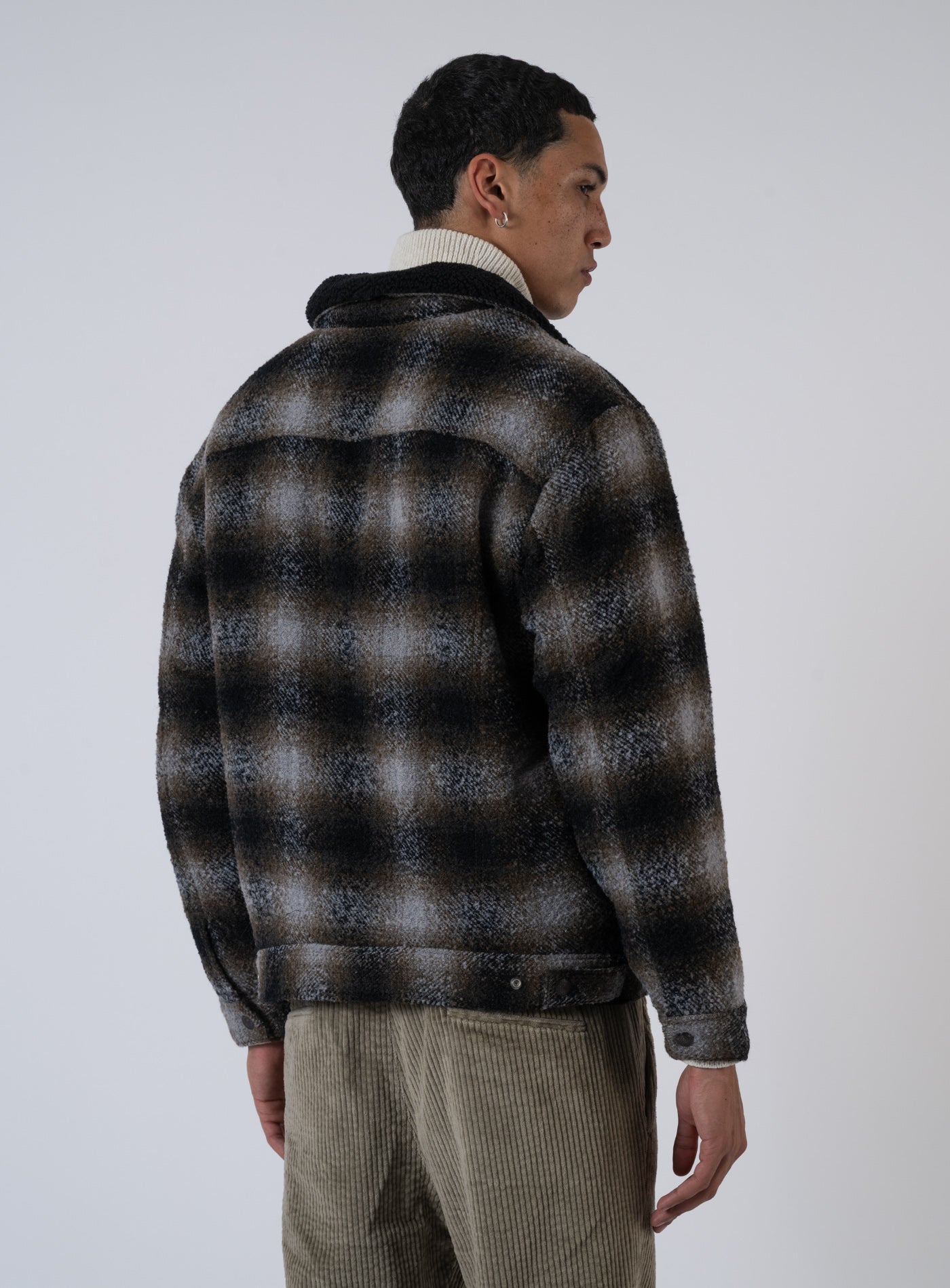252-A6030 RELAXED FIT PLAID