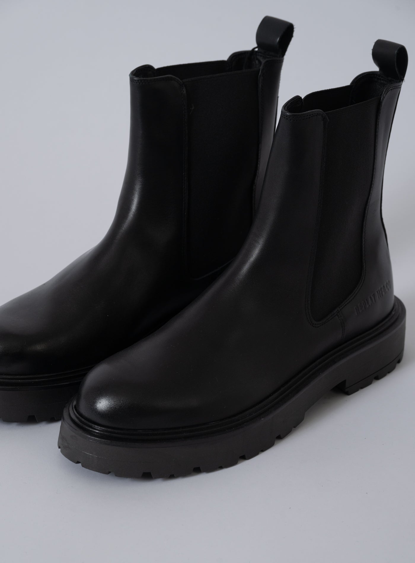 252-URANUS CHELSEA GMC1N-C0003L