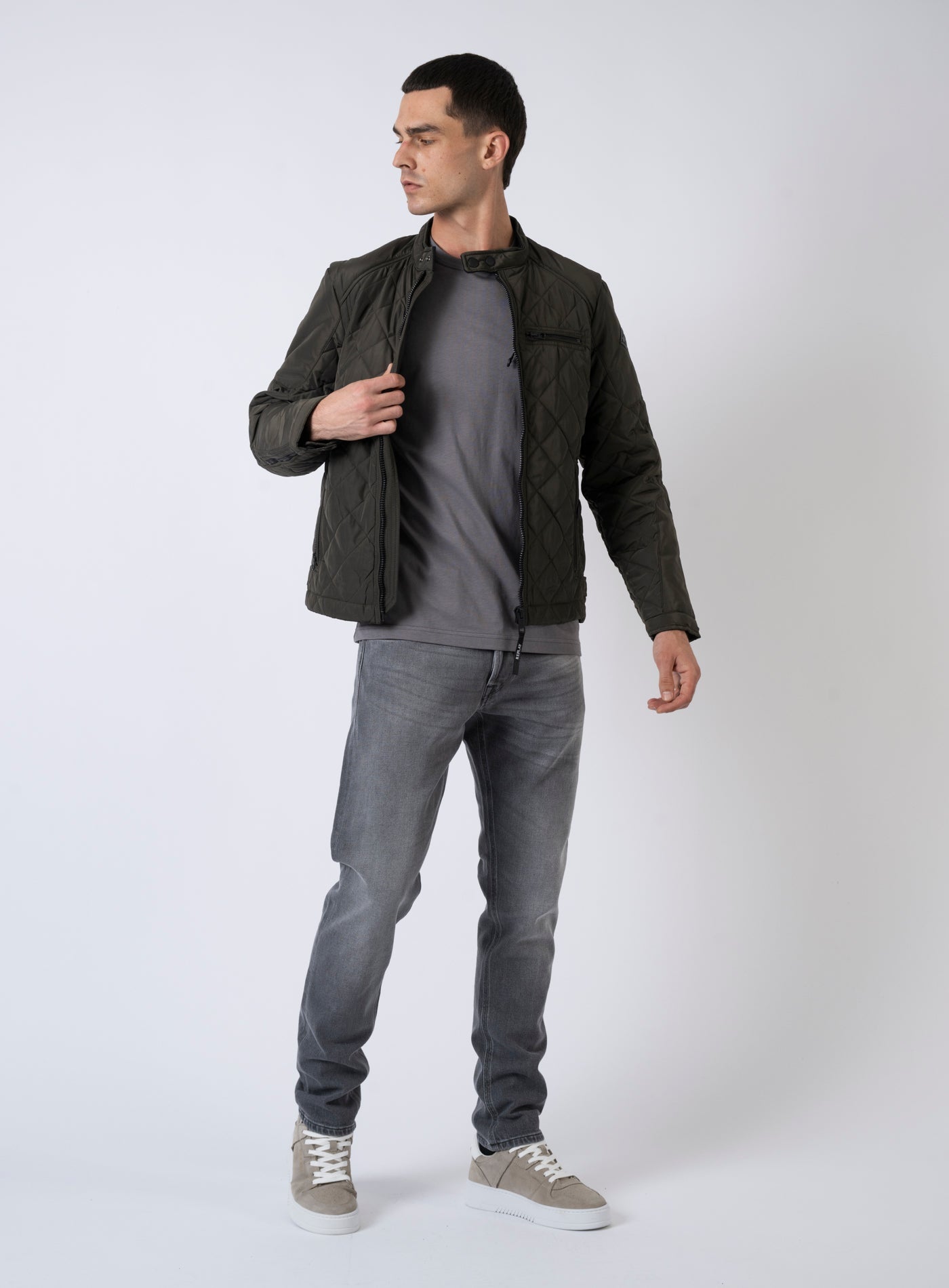252-BELSTAFF BADGE 100055