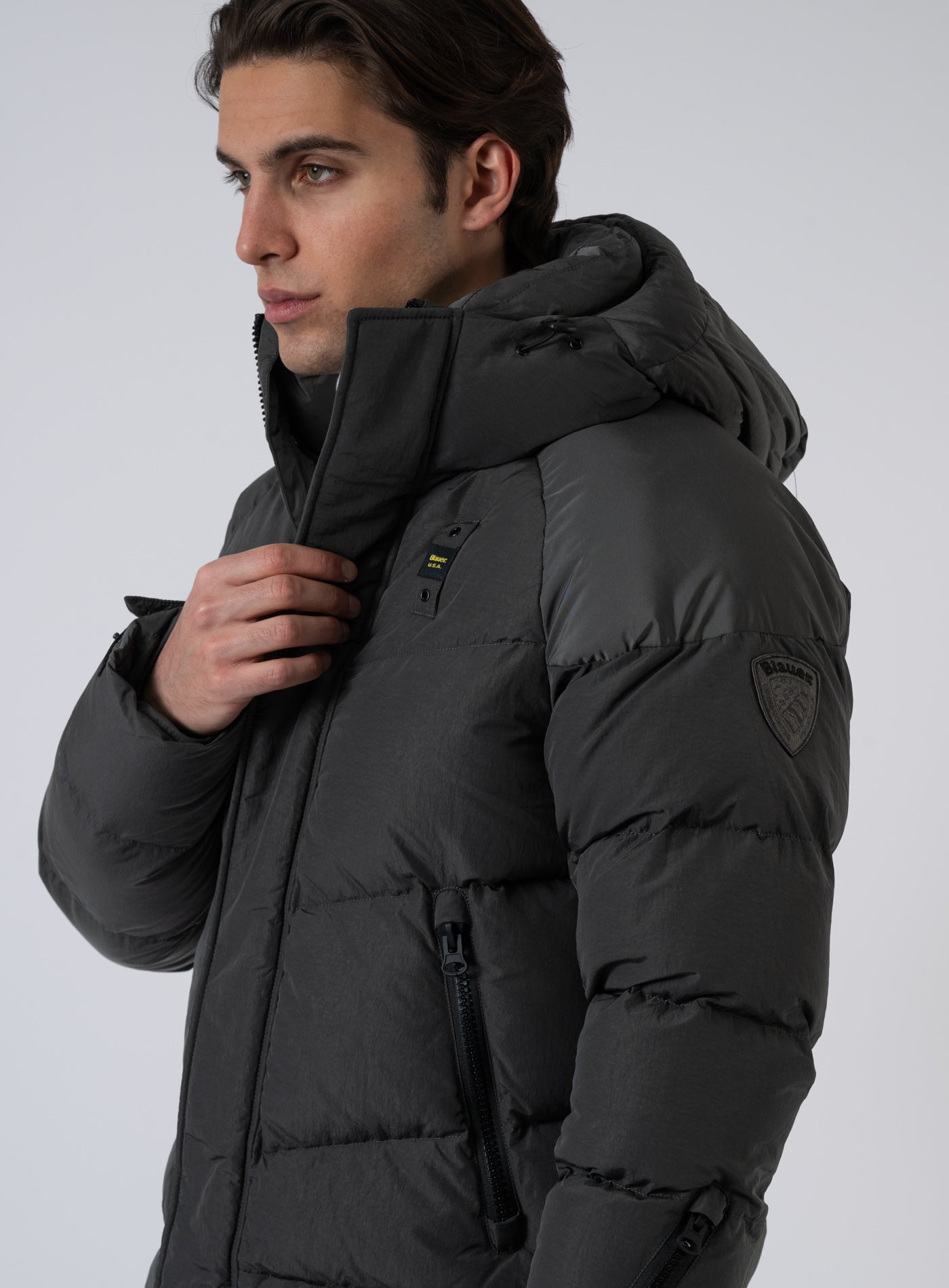 252-CROWN 25WBLUC2151-7287