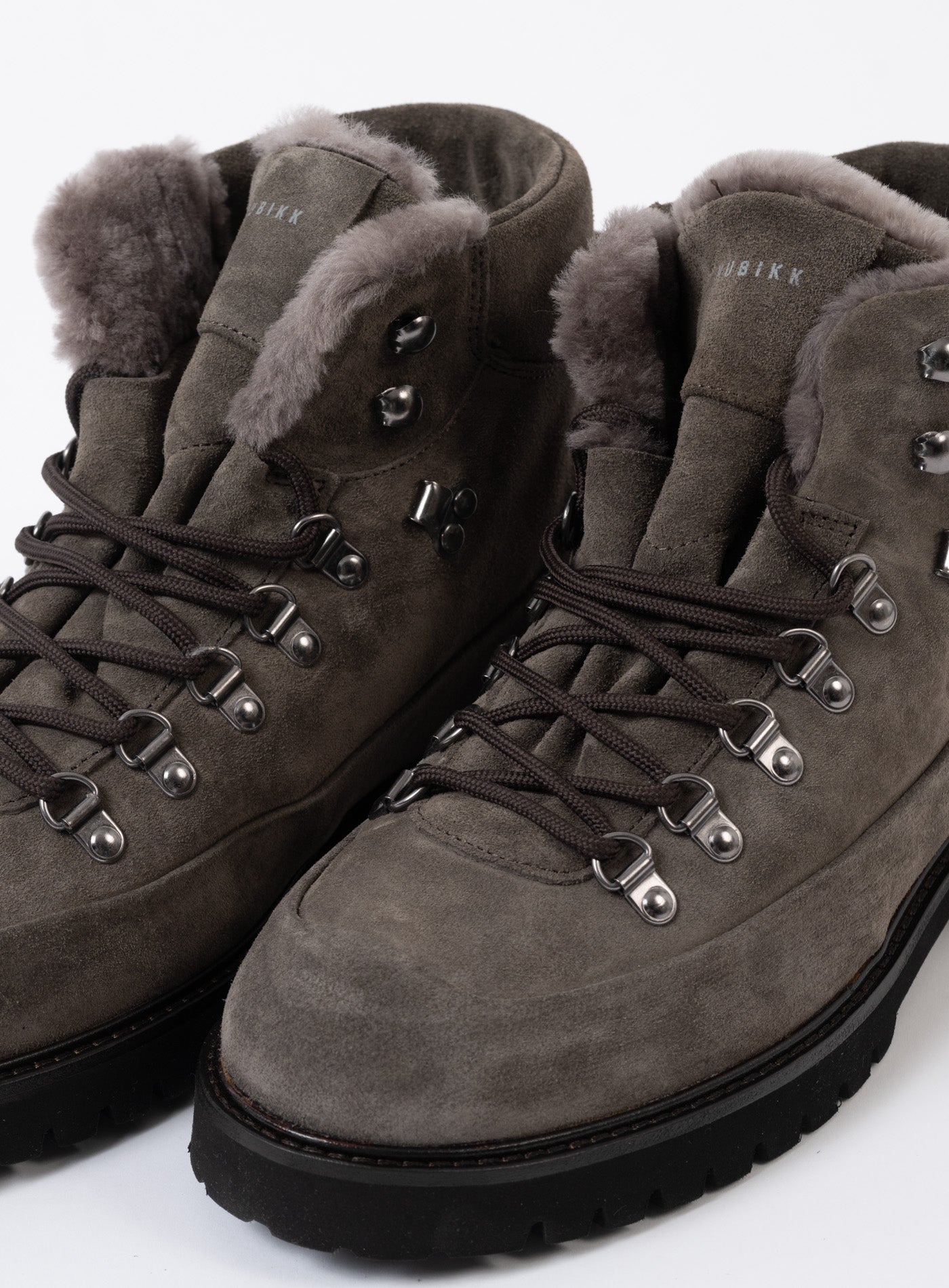 252-LOGAN CHAD FUR 21087901