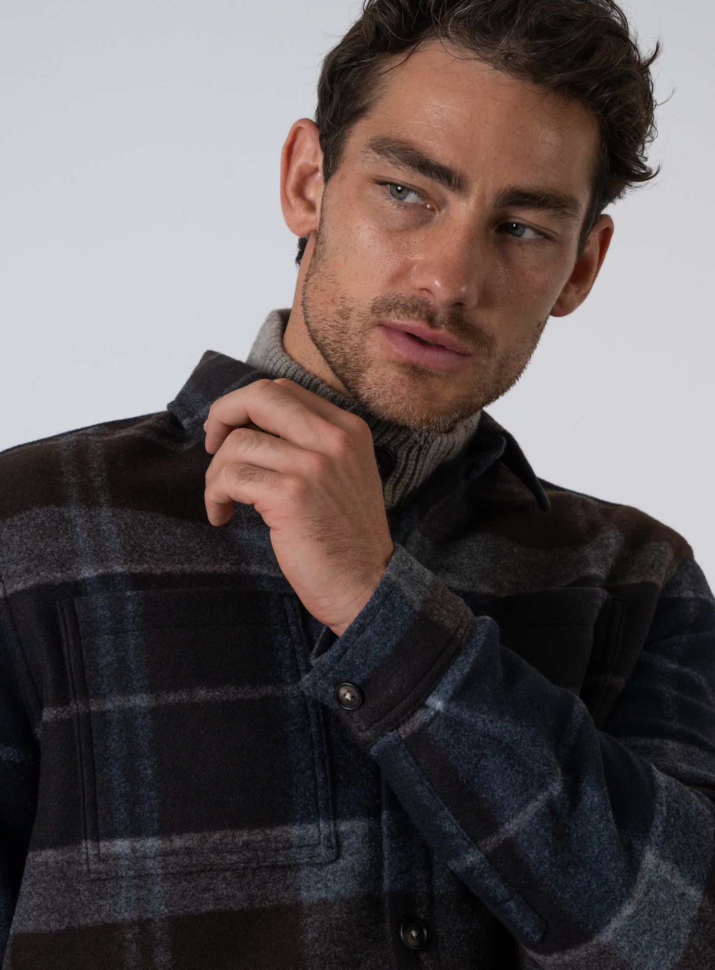 252-CHAPTER TAILORED CHECK MOS0400