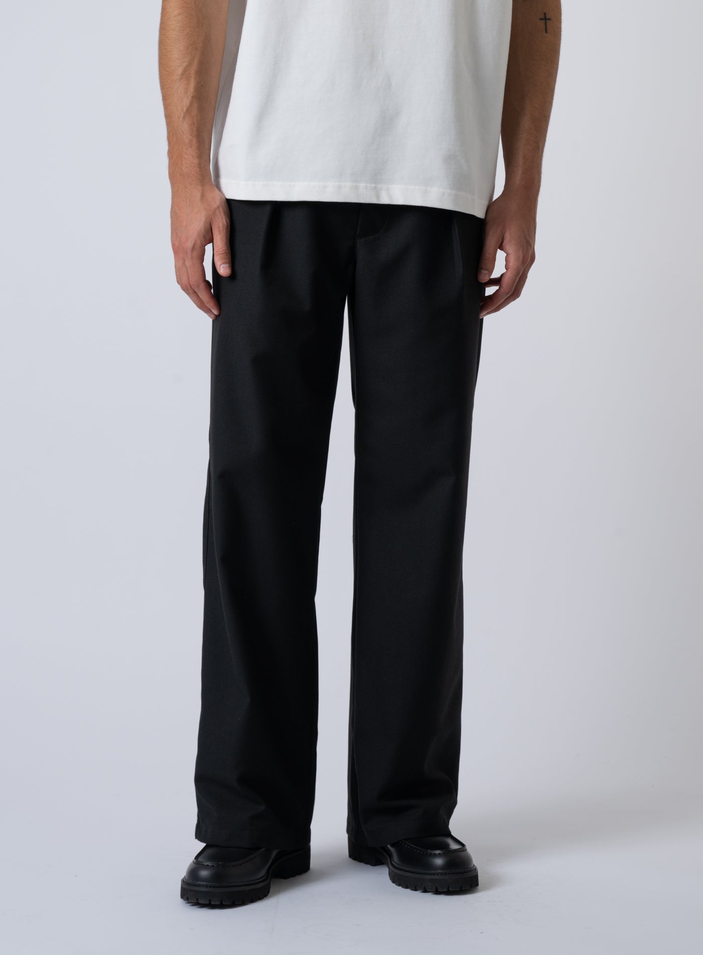 252-SOHO PLEATED PC-007