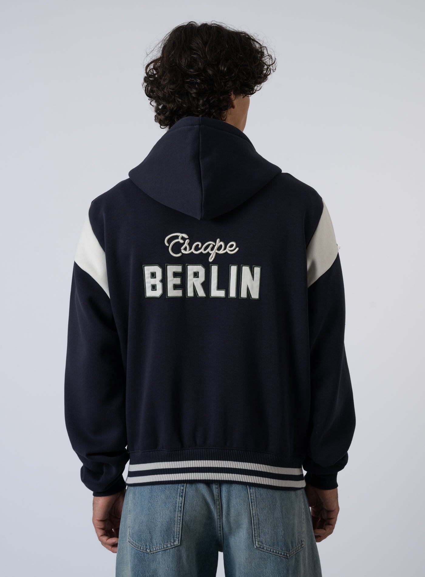 252-CUP ZIP HOODIE 1100021