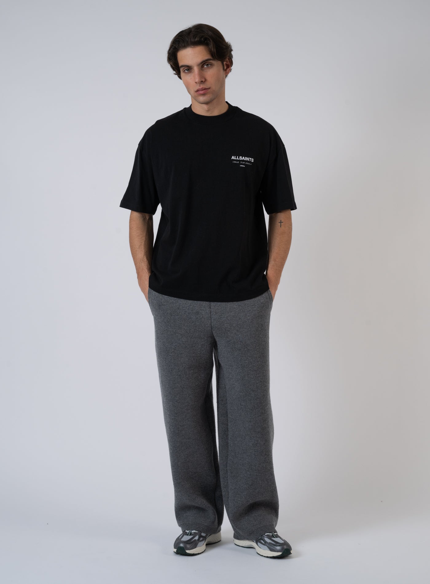 252-UNDERGROUND CREW M071PB