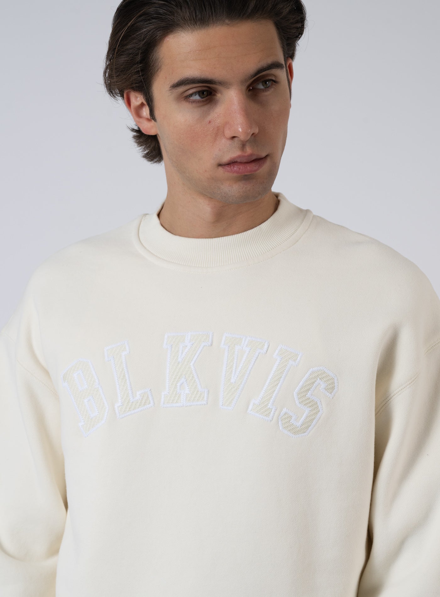 261-4254-2000 LOGO CREW NECK