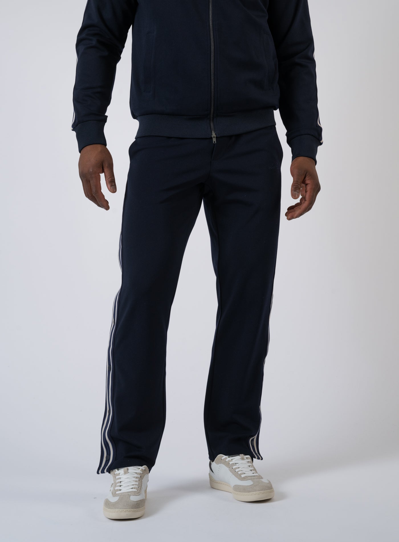 261-STIRLING BASKETBALL 1001072