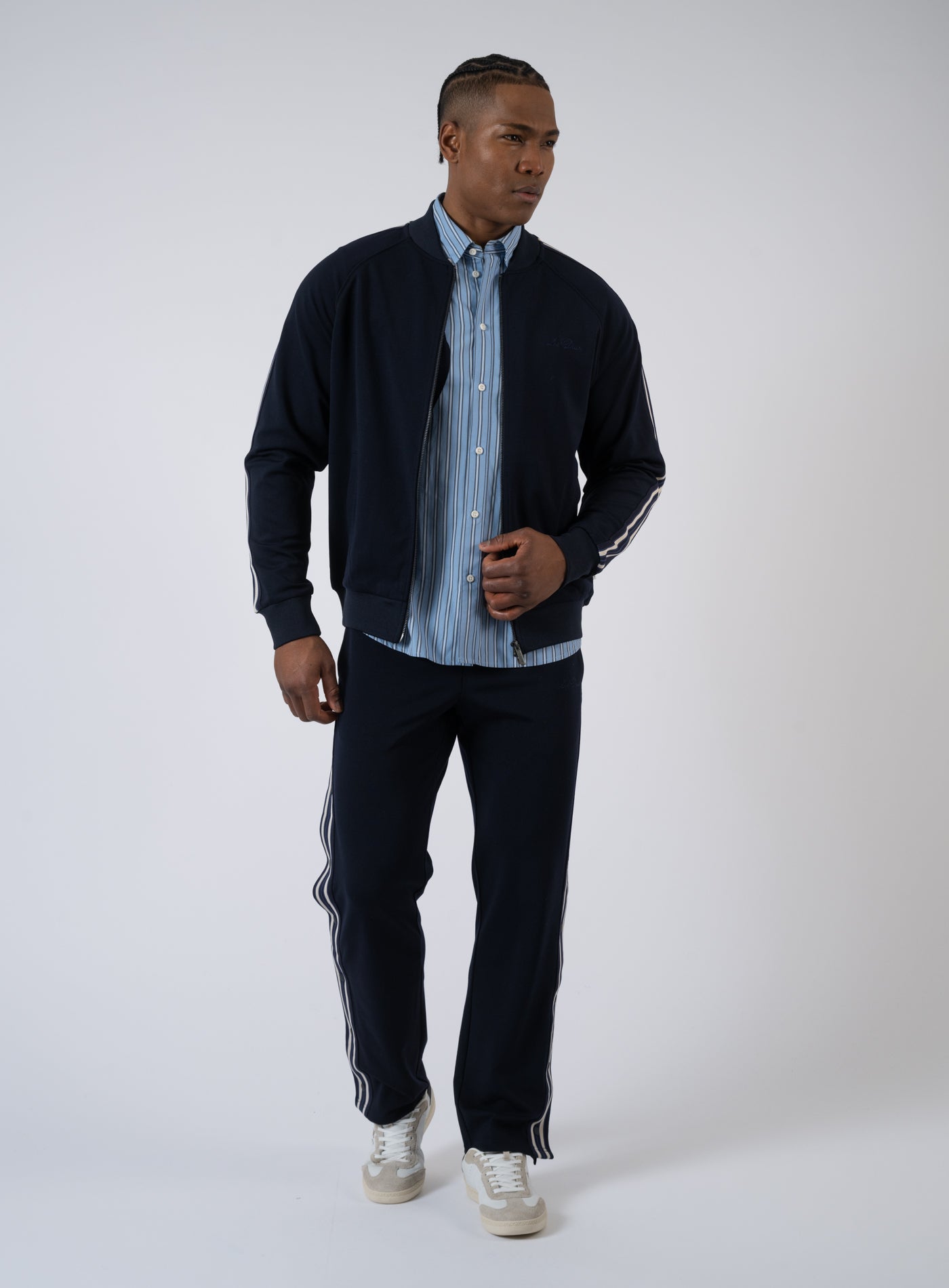 261-STIRLING BASKETBALL 1001072